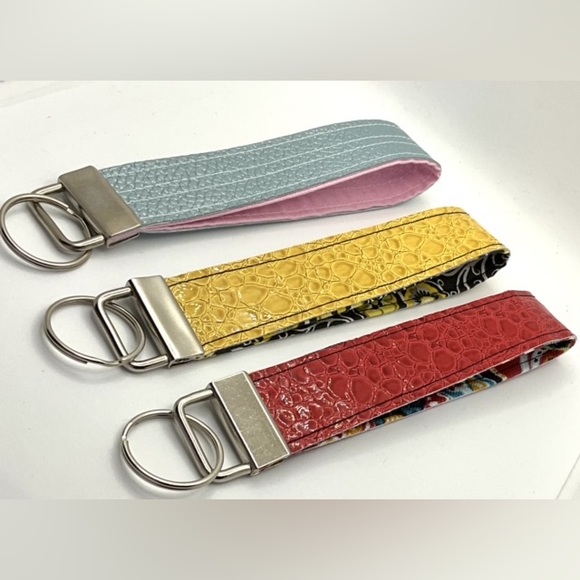 Wristlet Keychain, Wrist Lanyard Key Chain, Car Keychain and pendant - Picture 12 of 16
